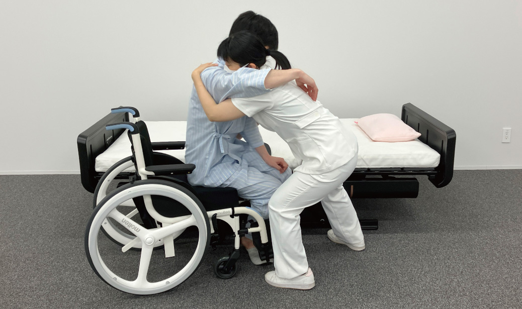 横にスライドさせる